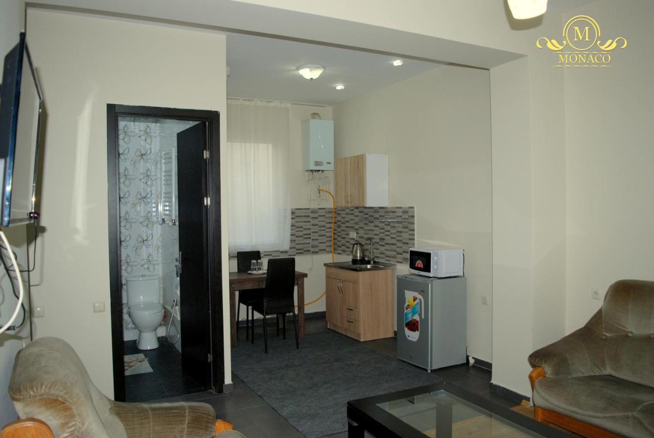 Hotel Monaco Tbilisi Exteriör bild