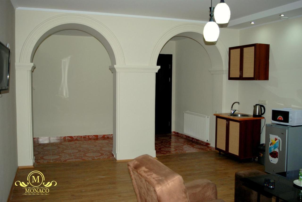 Hotel Monaco Tbilisi Exteriör bild