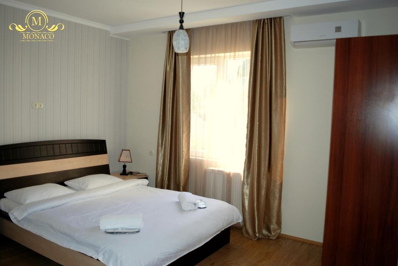 Hotel Monaco Tbilisi Exteriör bild